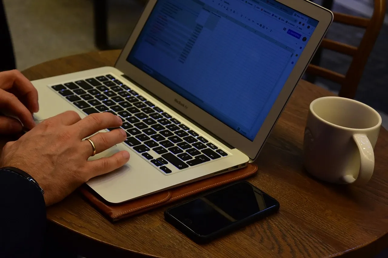 Choose the Right VPN for Secure Internet Browsing